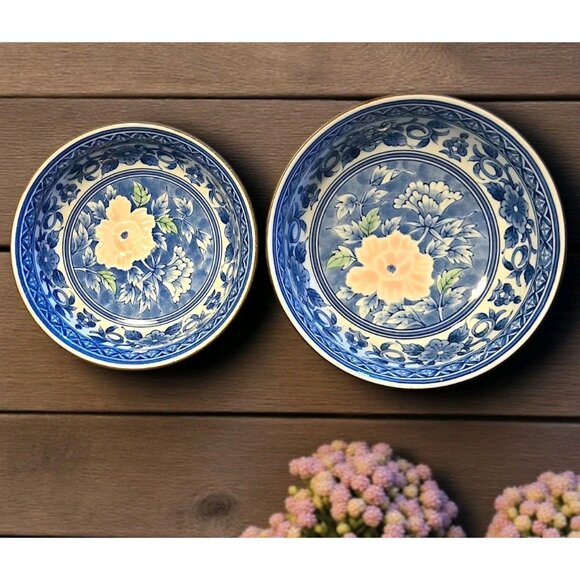Andrea by Sadek Set 2 Pc. Blue Imari Style Serving Bowls With Pink Flower Japan - Picture 1 of 6